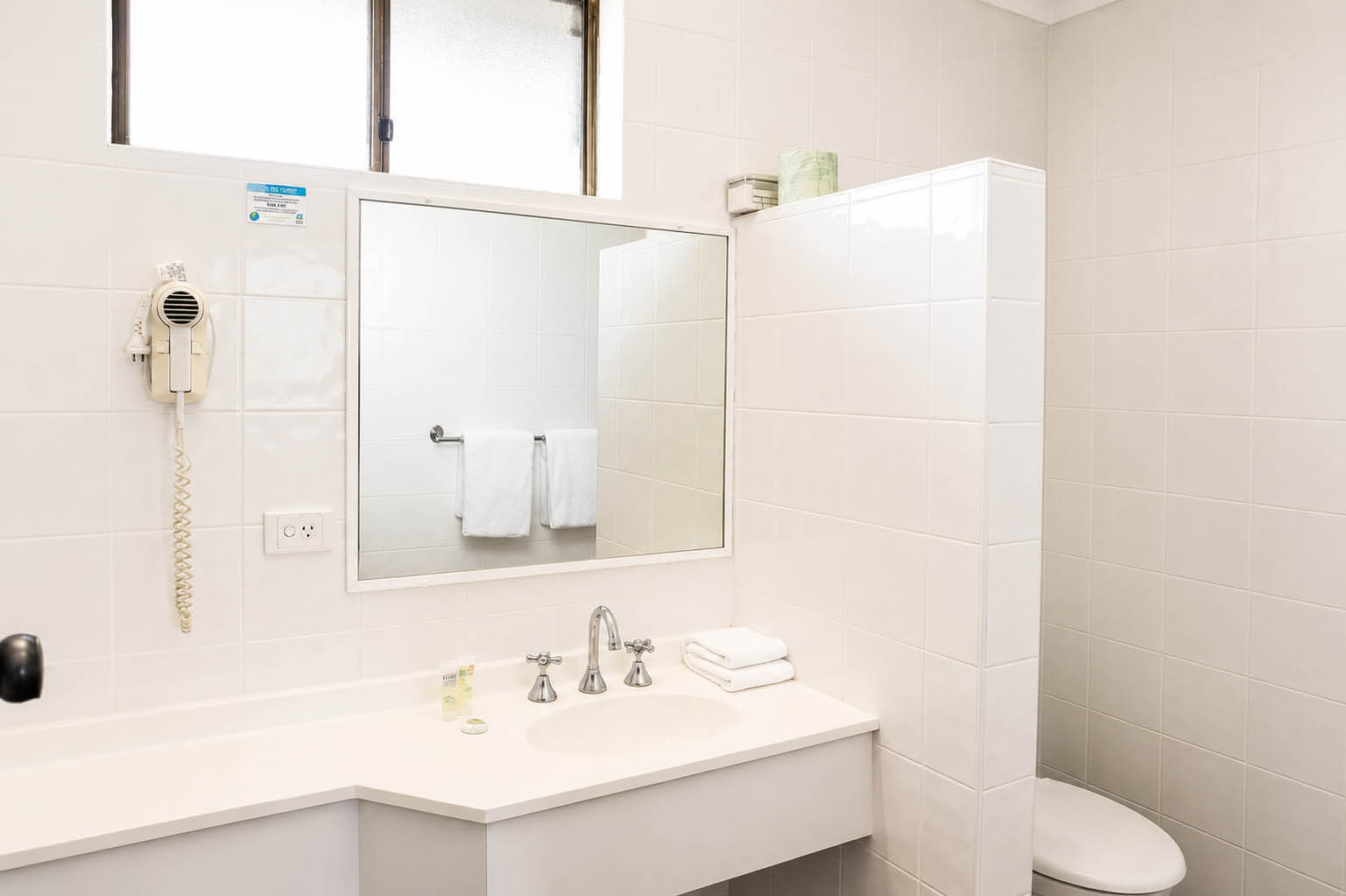 The Busselton Motel bathroom The Busselton Motel bathroom